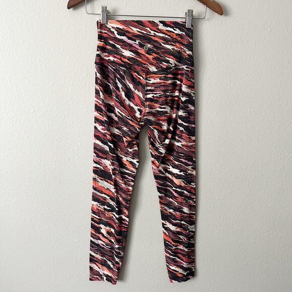 lululemon Align High-Rise Pant 25" in Tiger Tide Smoky Red Multi Women’s size 4 - Picture 4 of 9
